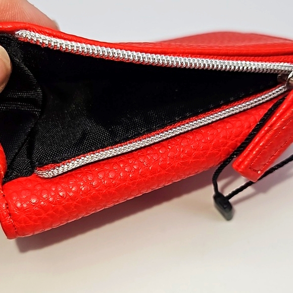 MUNDI Anna RFID trifold red wallet NWT - Picture 6 of 11